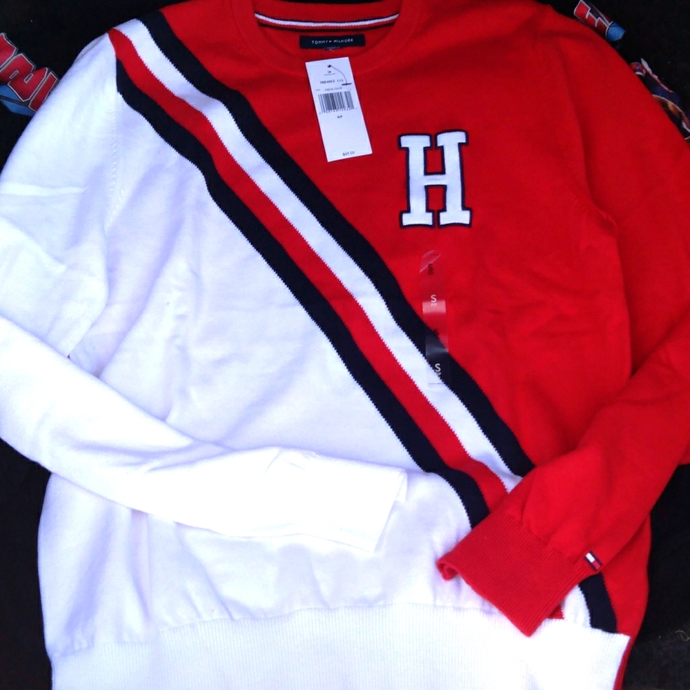 Tommy Hilfiger sweater